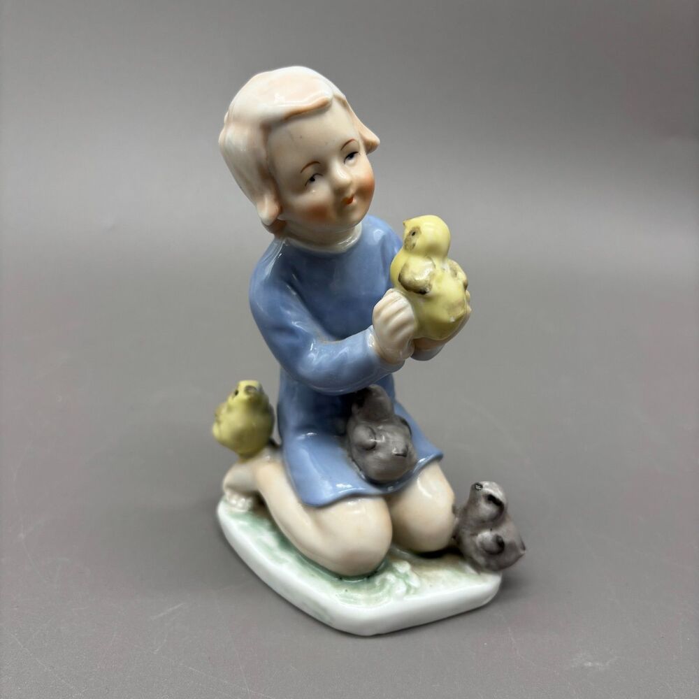 Vintage Blue Danube Lipper & Mann Porcelain Girl with Chicks Figurine Japan